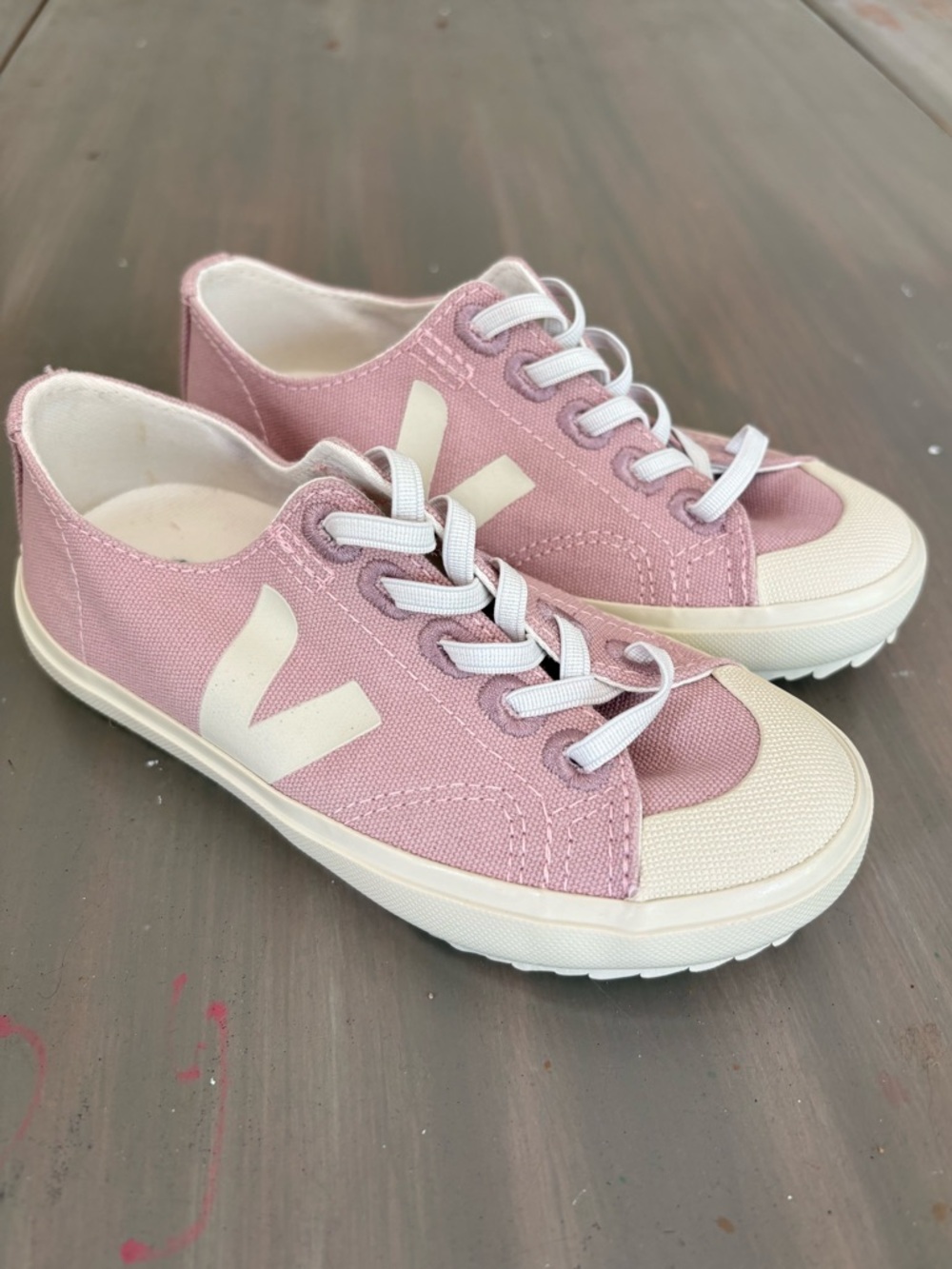 Veja Pink and White Low-Top Canvas Sneakers
